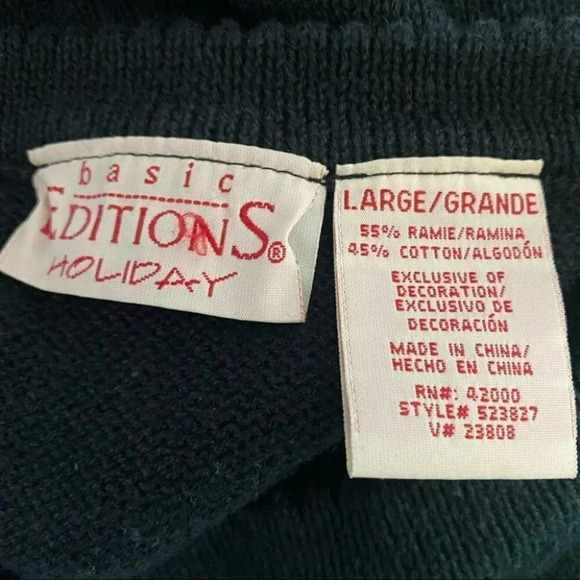 Vintage Basic Edition‎ Holiday L black sweater with embellished red poinsettia - Picture 6 of 6